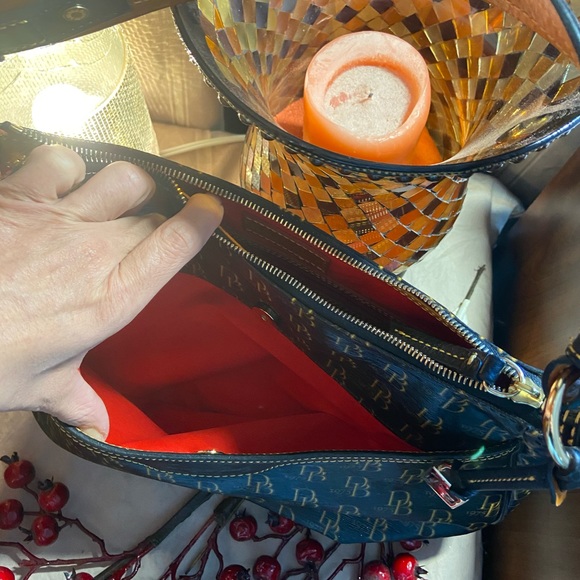 Dooney & Bourke matching purse and wallet - Picture 2 of 11